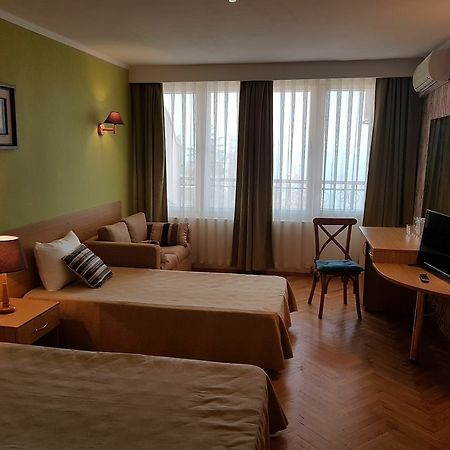 Magnolia Palace Golden Sands Esterno foto